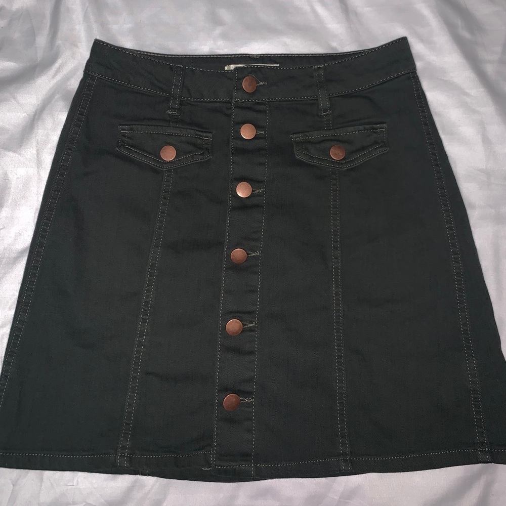 Olive green trendy skirt